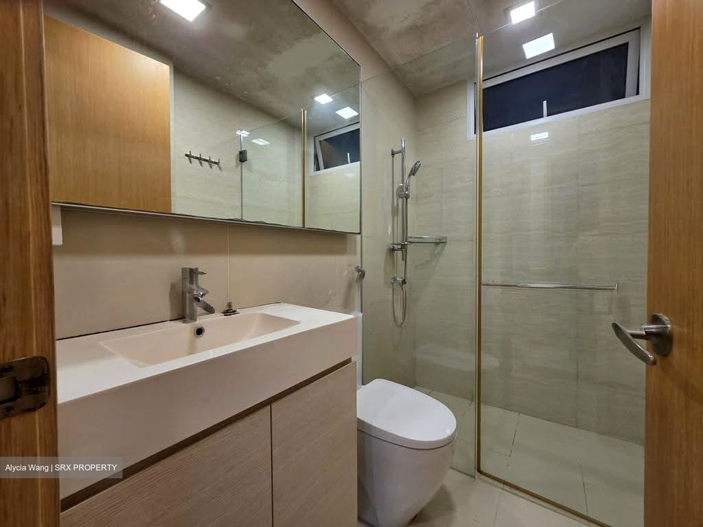 Waterview (D18), Condominium #638603271